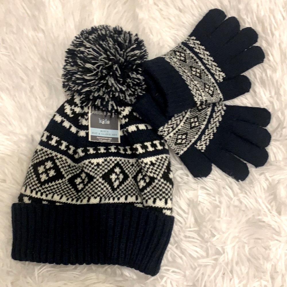 Kids Boys Hat & Glove knitted set Dark Navy blue and White Pom Pom NWT